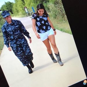 Meet your Posher, Annette